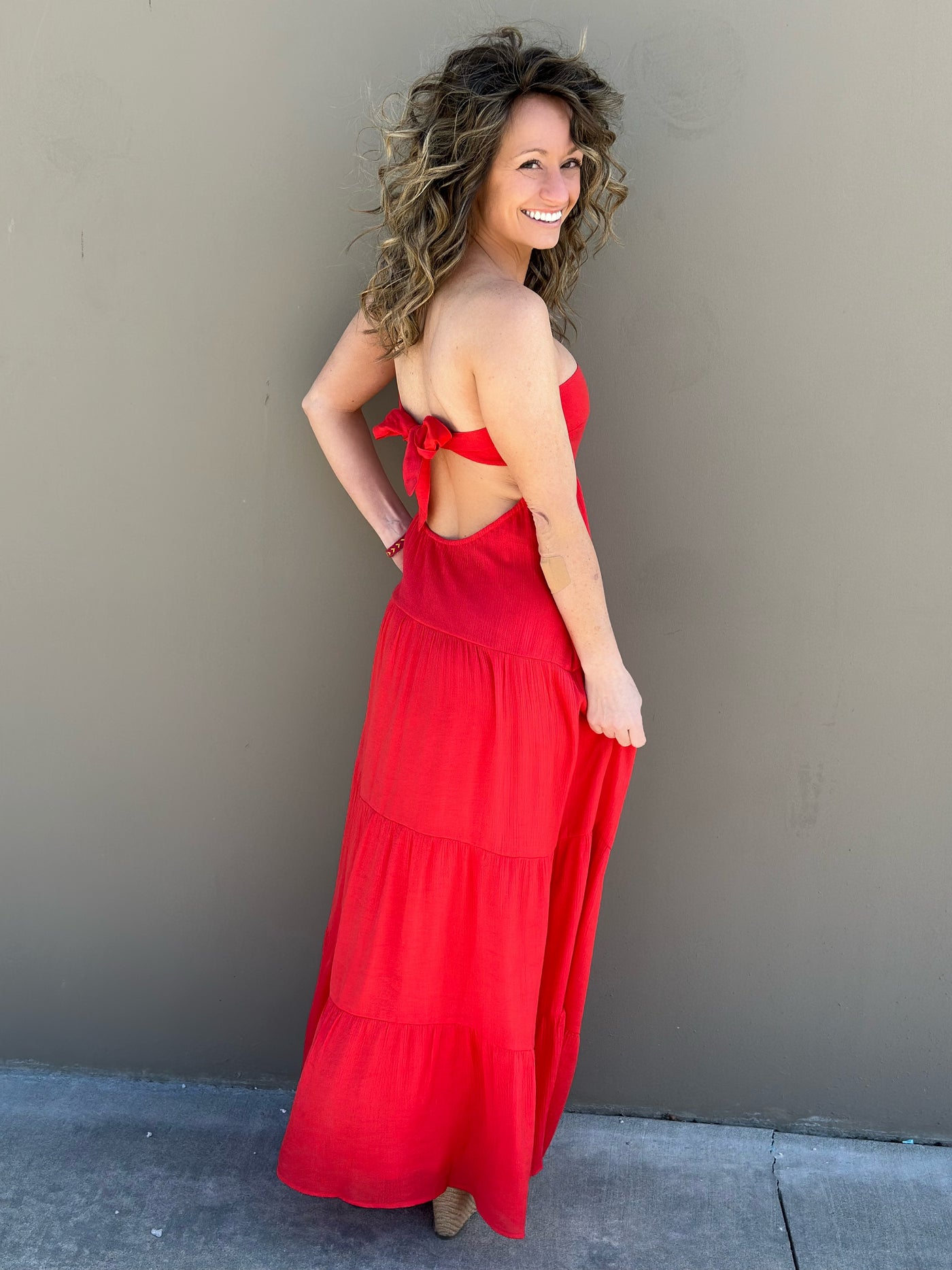 RED STRAPLESS OPEN BACK TIE MAXI DRESS