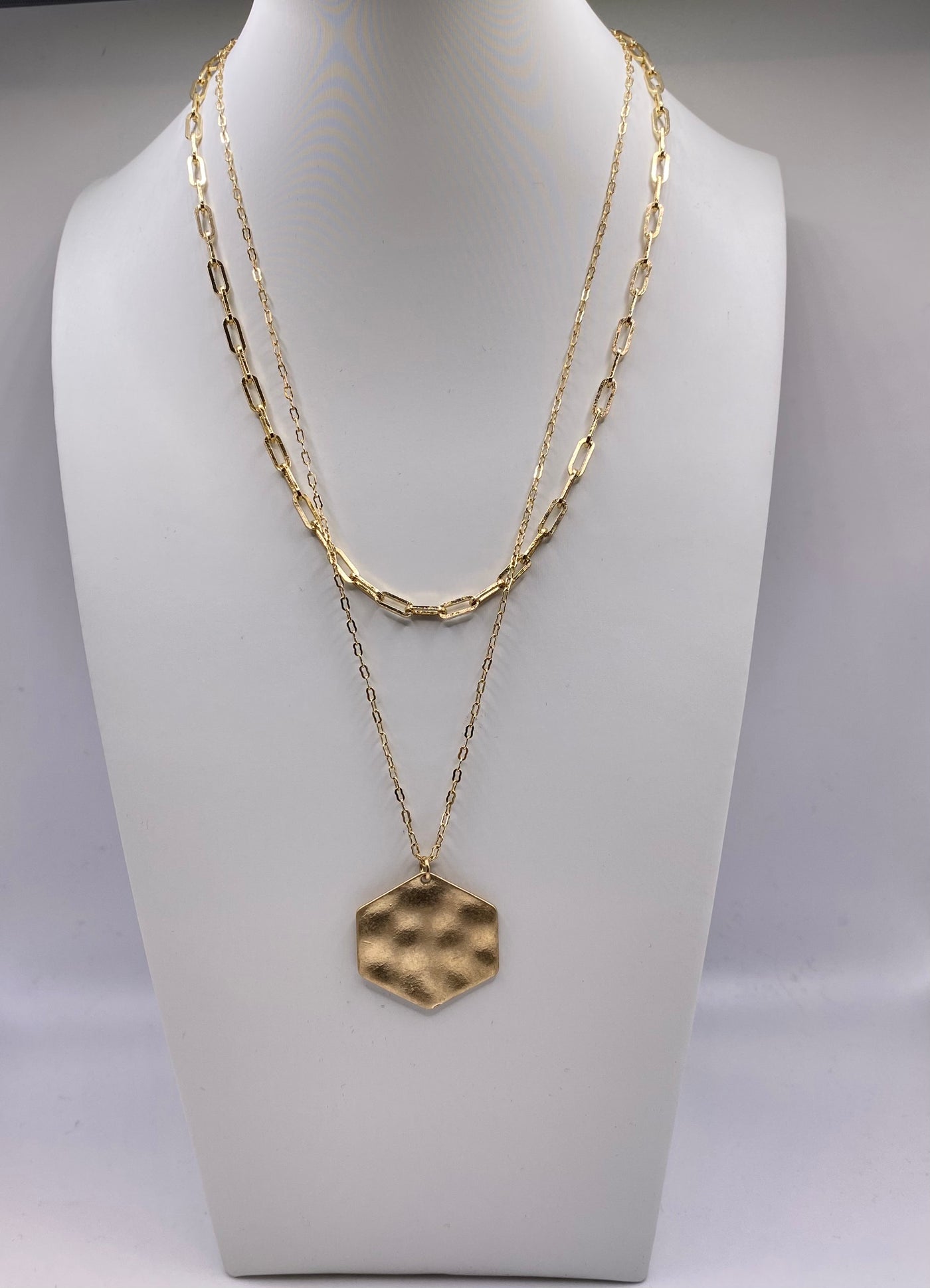 2 gold necklaces